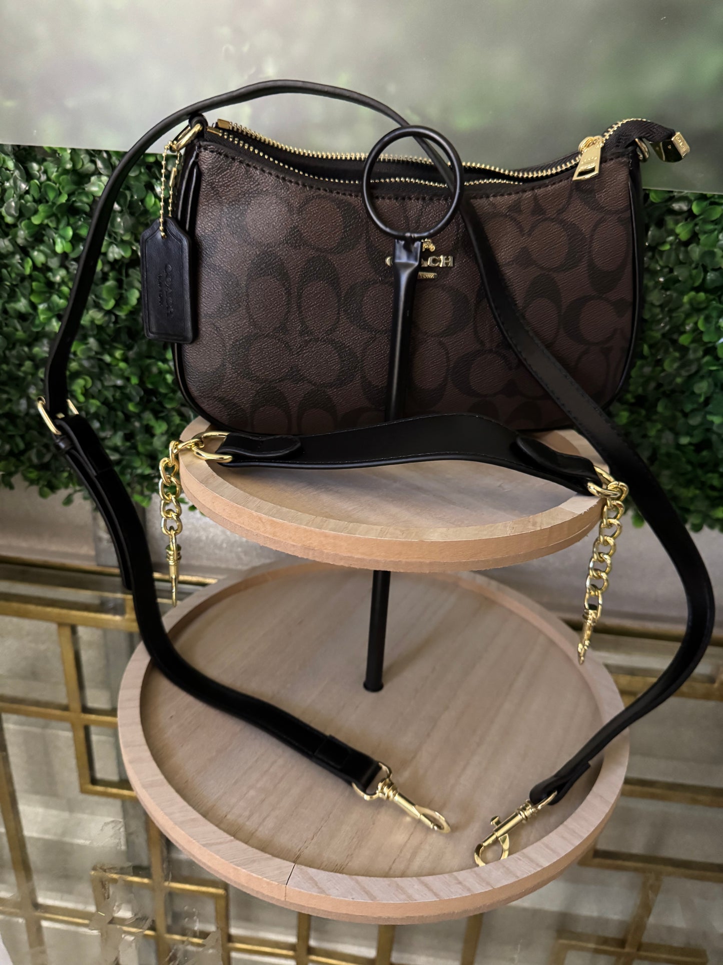Royal Reserve: Signature Brown