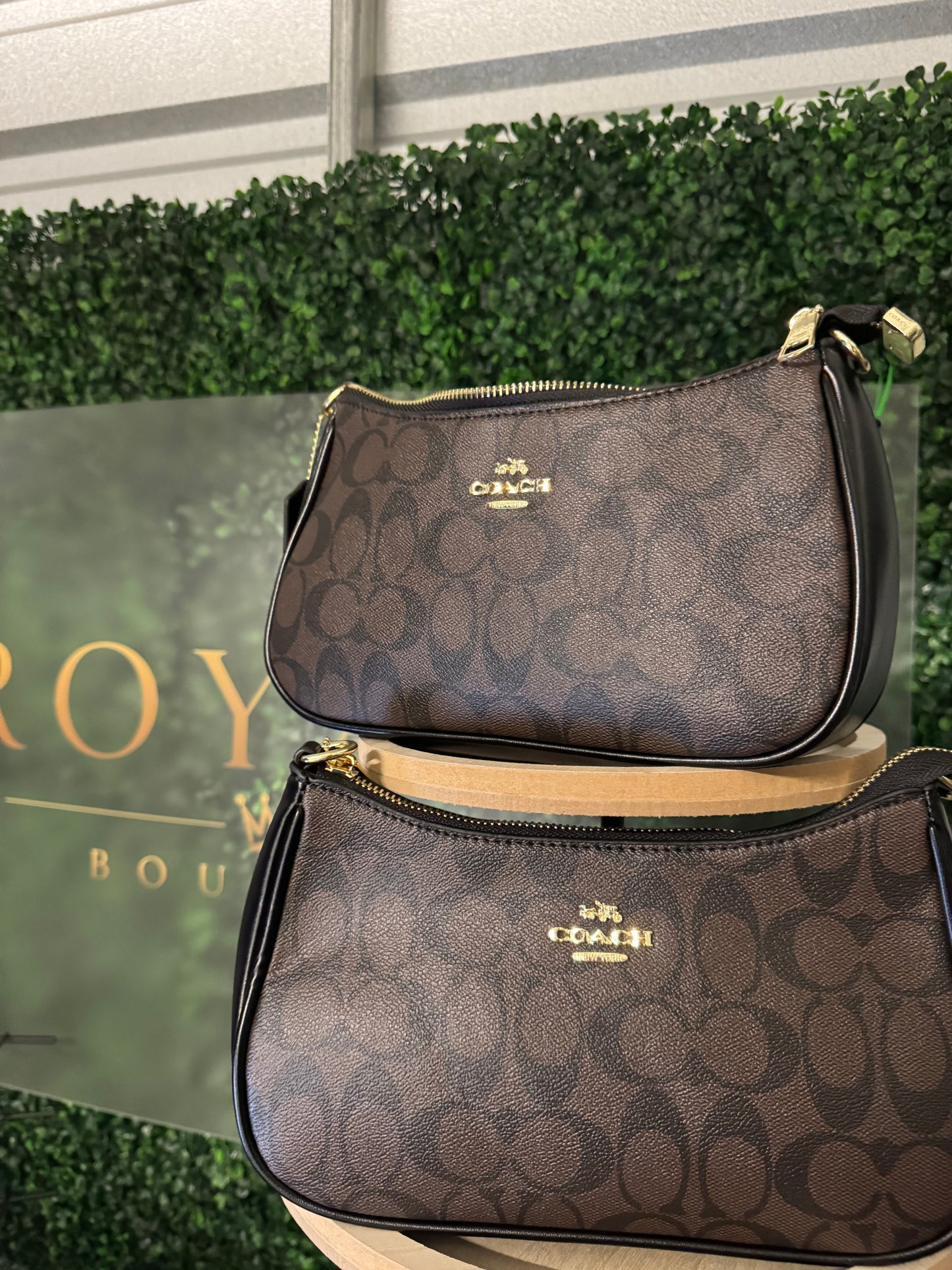 Royal Reserve: Signature Brown