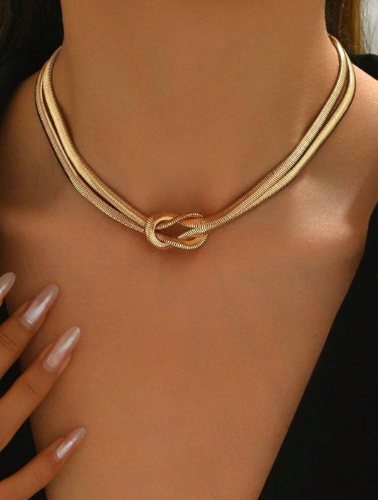 The Royal Knot Necklace